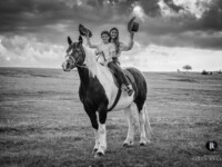 Wir reiten in den Abend